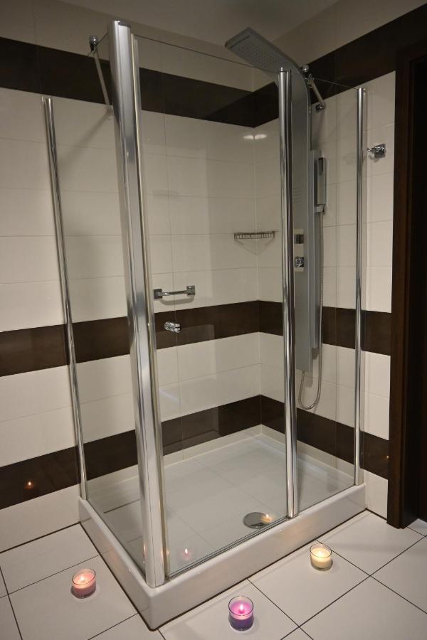 Aparthotel Legnica - Apartamenty Z Aneksem Kuchennym Exterior foto